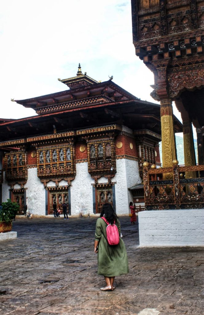 Punakha dzong courtyard