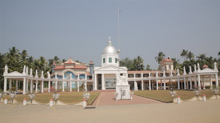 Marthoma church is a main place to visit in Kodungallur