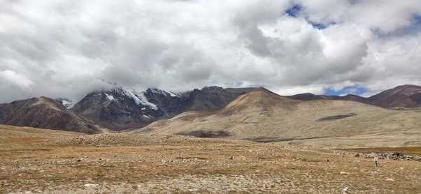 Way to Gurdongmor Lake